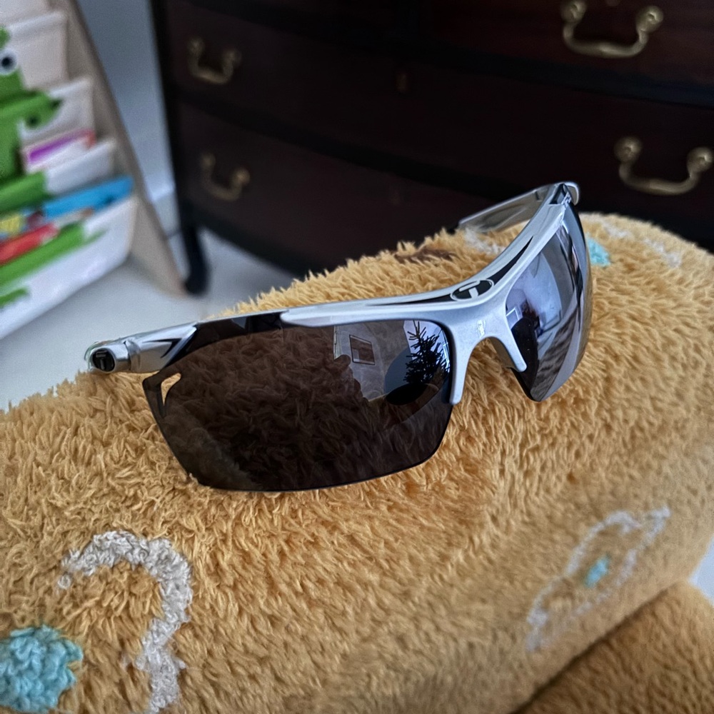 Tifosi Black Sunglasses - Picture 5 of 6